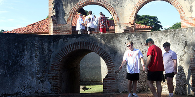 Wabash students at a sugar mill in San Gregorio de Nigua , D.R.